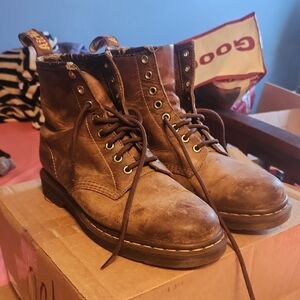 Dr Martens 1460 Boots Size 11 Brown